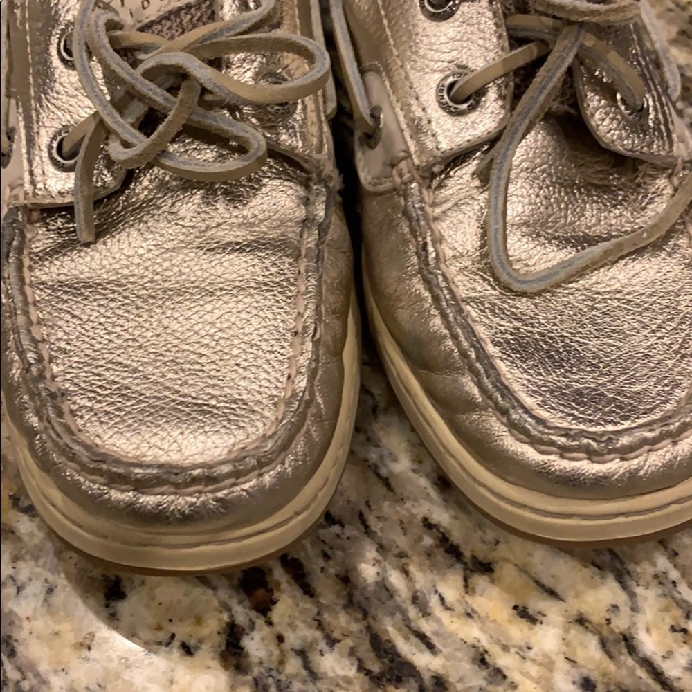 Speedy Topsiders - Picture 2 of 4